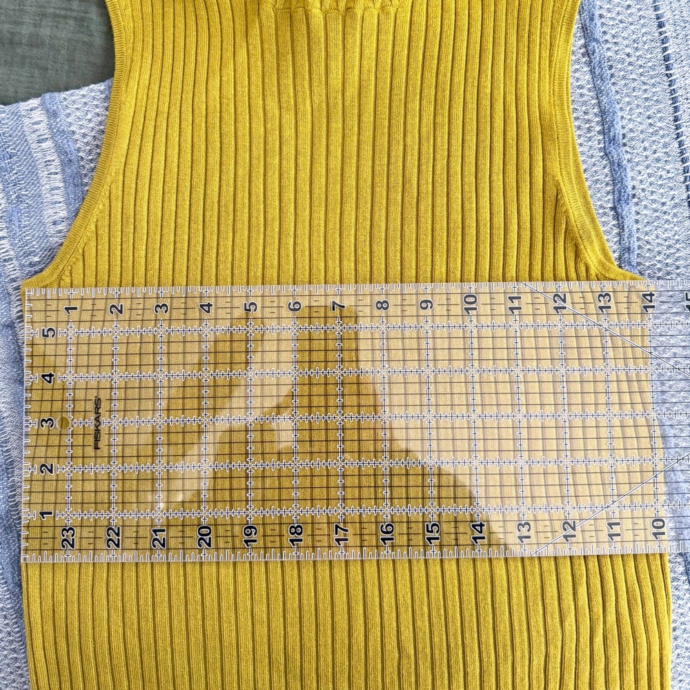Express Sleeveless Ribbed Turtleneck Sweater M - Picture 4 of 6